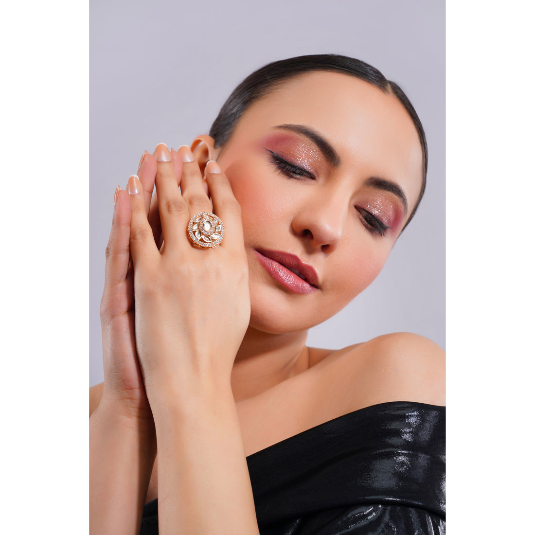 Amaita Demi Fine Polki Rose Gold Floral Dome Oval Stone Ring