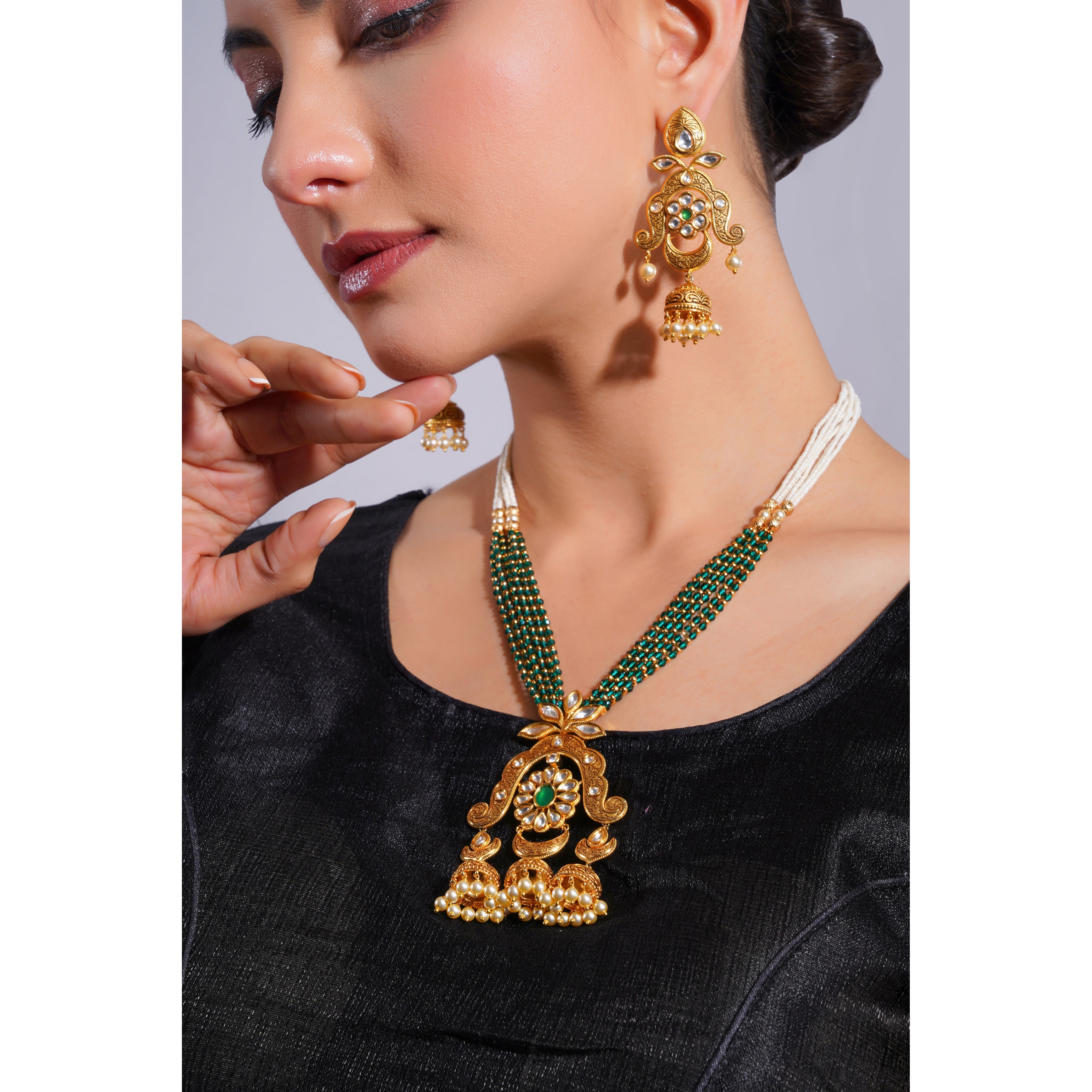Amaita Demi Fine Ethnic Polki Kundan Emerald Green Bead Pearl Strand Jhumka Pendant Set
