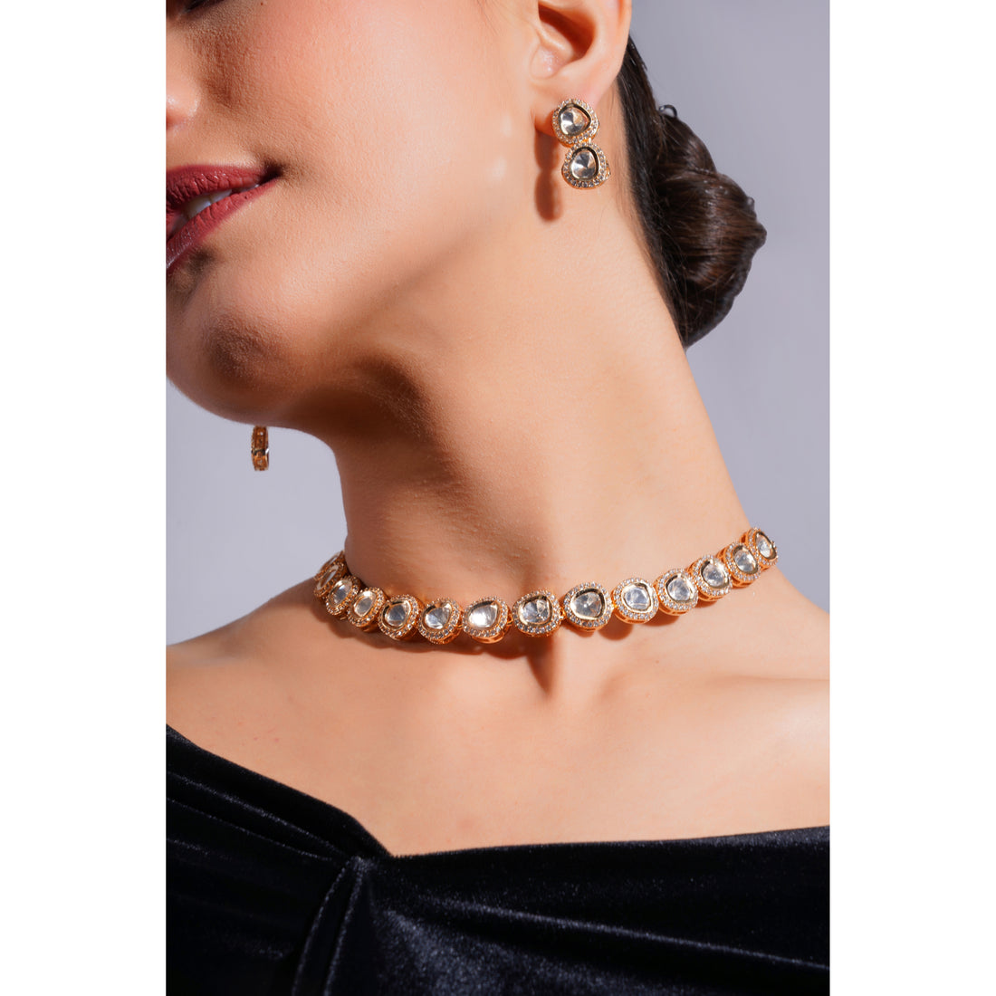 Amaita Demi Fine Ethnic Gold Polki Kundan Oval Stone Choker Necklace Earring Set