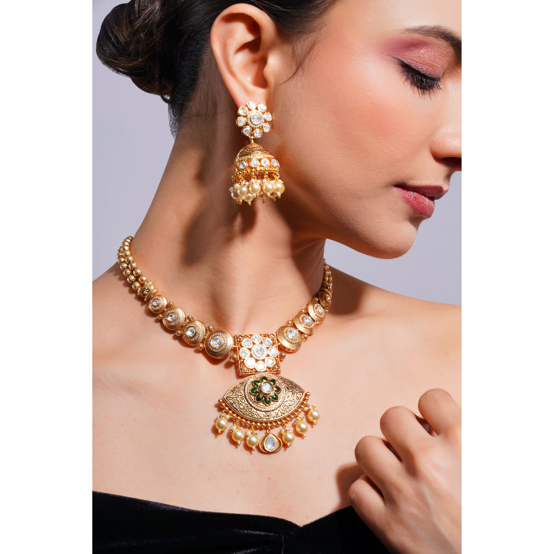 Amaita Demi Fine Ethnic Polki Kundan  Pendant Pearl Necklace Earring Set