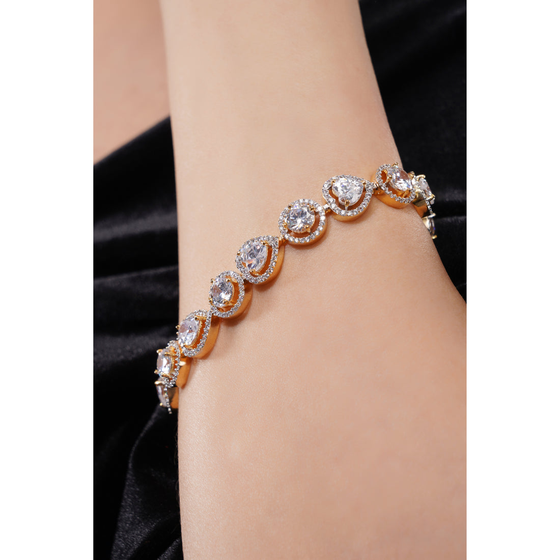Amaita Demi Fine Rose Gold American Diamond Oval Stone Link Bracelet