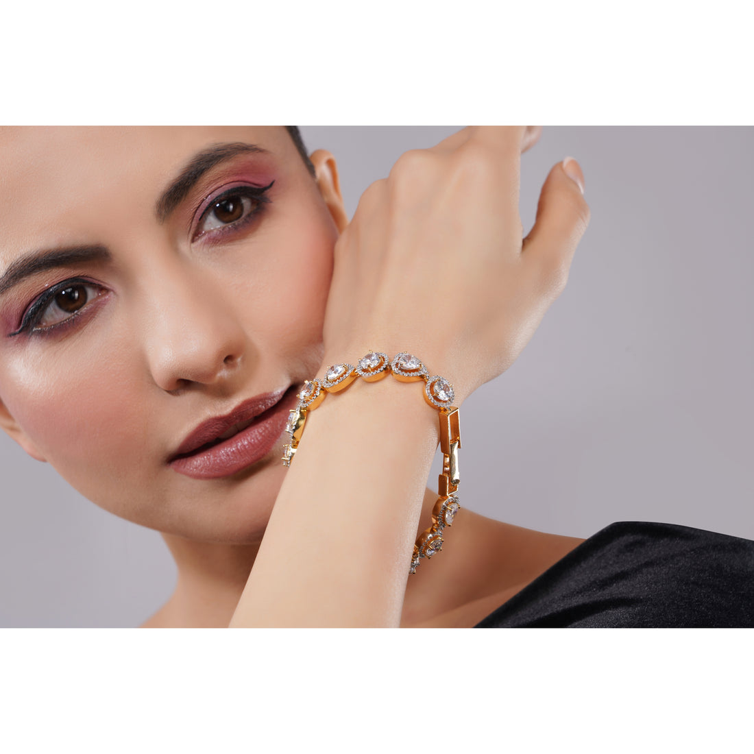 Amaita Demi Fine Rose Gold American Diamond Oval Stone Link Bracelet