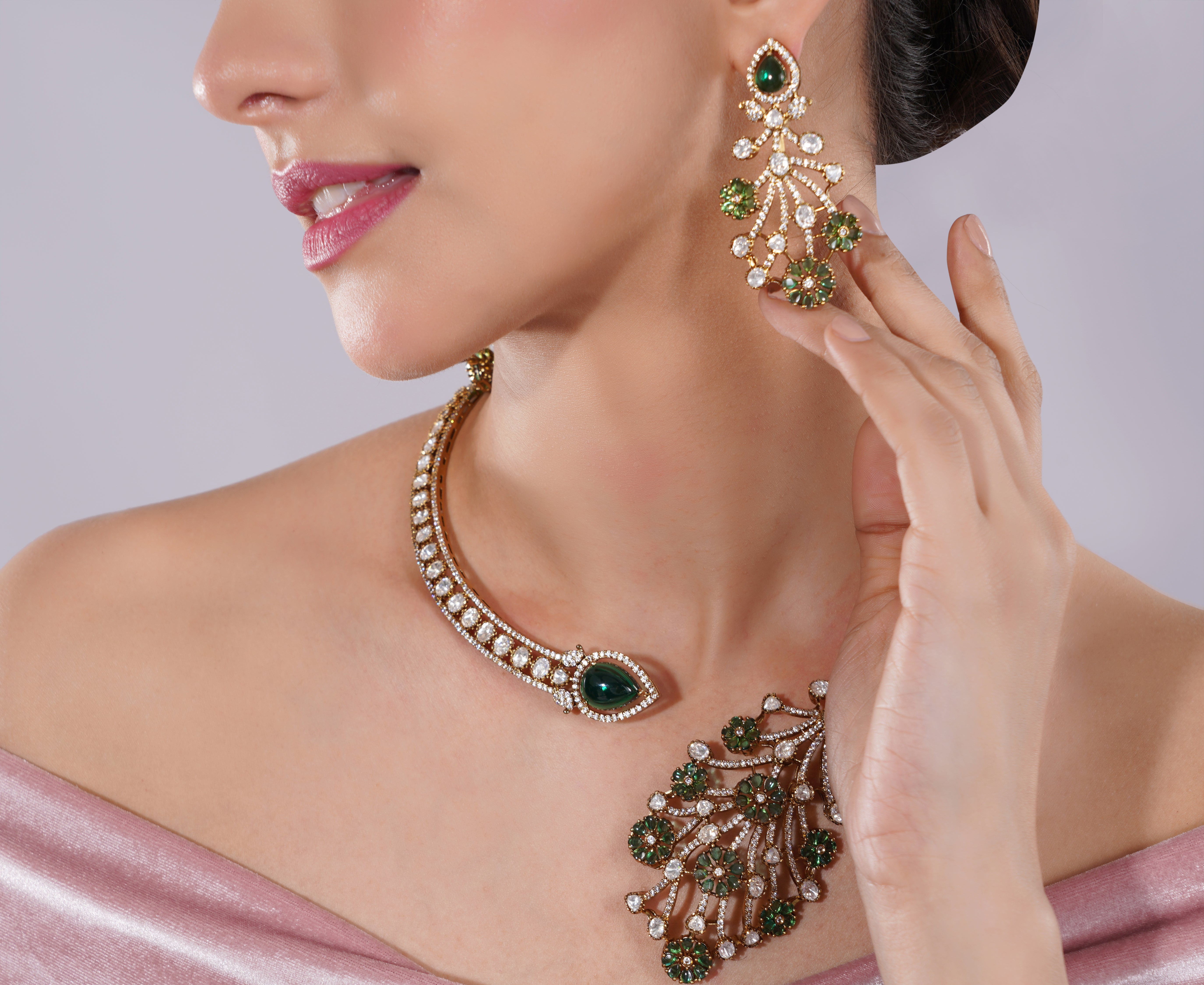Amaita Polki Kundan Emerald Floral Choker Necklace Set