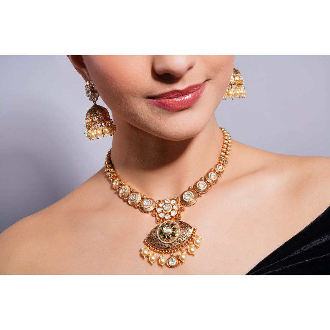 Amaita Demi Fine Ethnic Polki Kundan  Pendant Pearl Necklace Earring Set