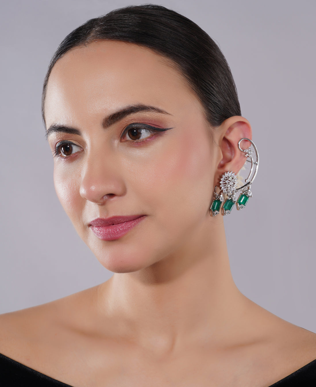 Amaita American Diamond Emerald Ear Cuff Earring Set