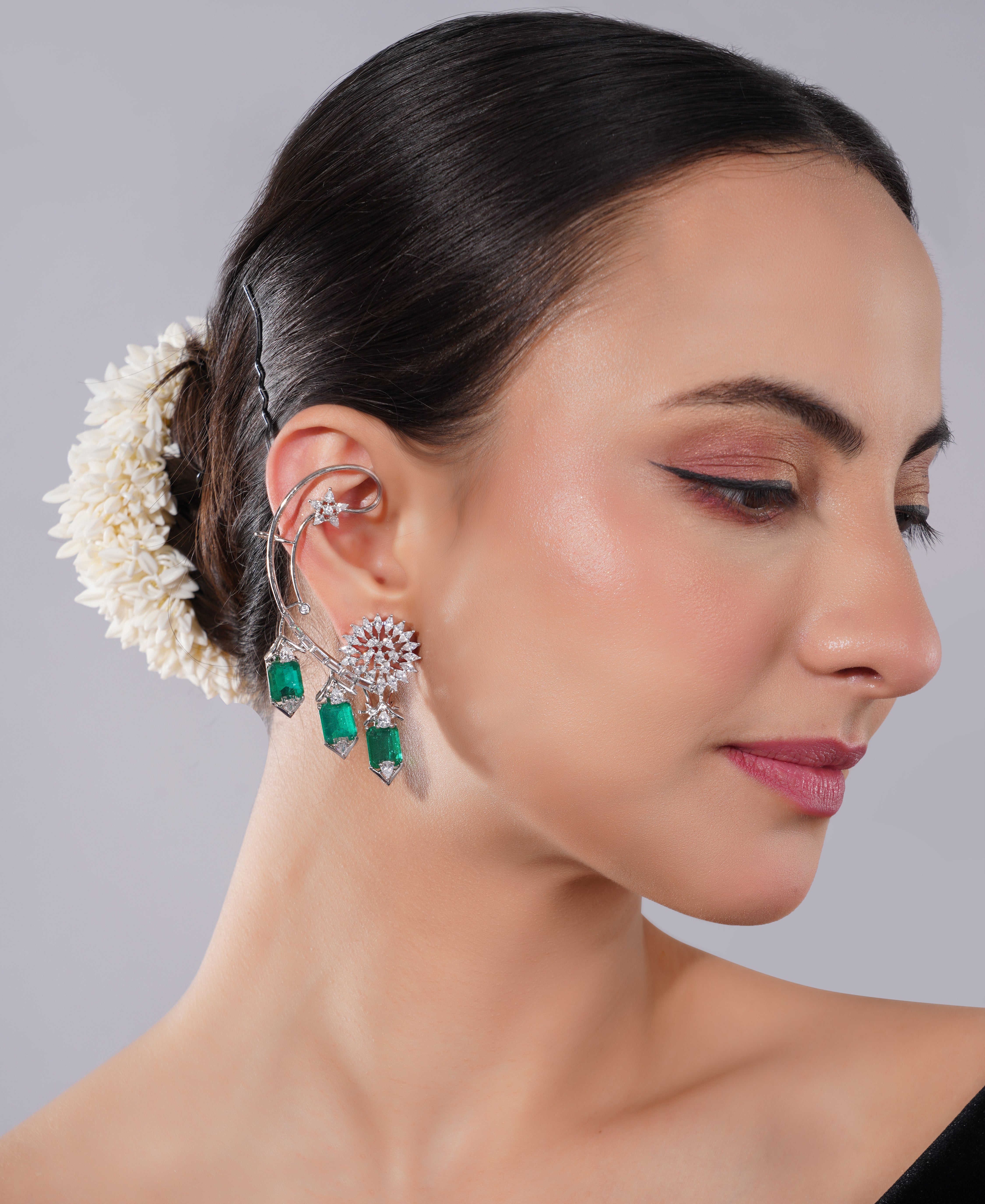 Amaita American Diamond Emerald Ear Cuff Earring Set