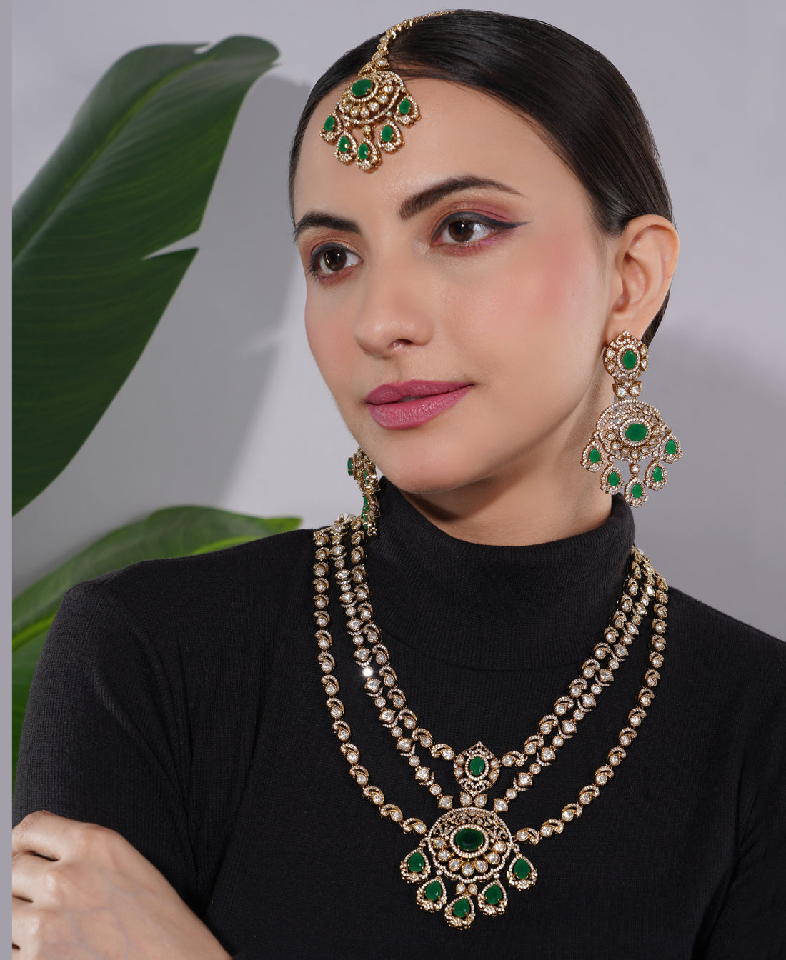 Amaita Polki Kundan Emerald Green Necklace Set