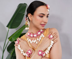 Amaita Bohemian Cowrie Shell Necklace Earring Set