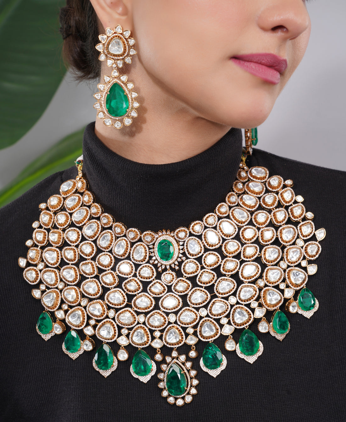 Amaita Kundan Bridal Emerald Pearl Choker Necklace Set