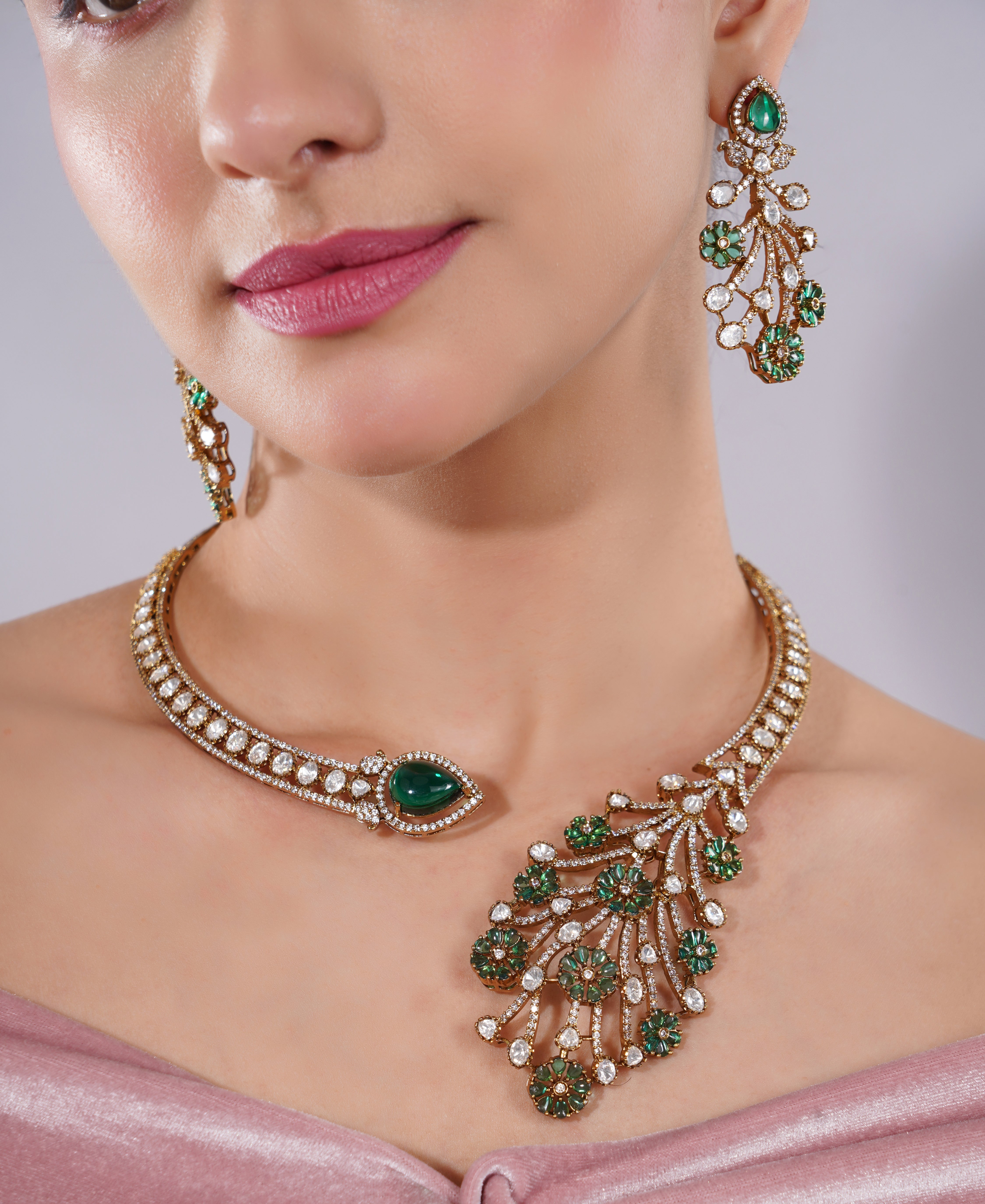 Amaita Polki Kundan Emerald Floral Choker Necklace Set