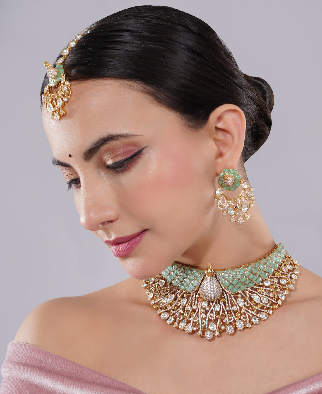 Amaita Antique Gold Ad Stone Choker Necklace Set