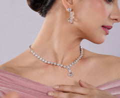 Amaita AD Silver Tone Diamond Look Necklace Set