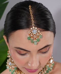 Amaita Polki Kundan Emerald Gold Choker Set