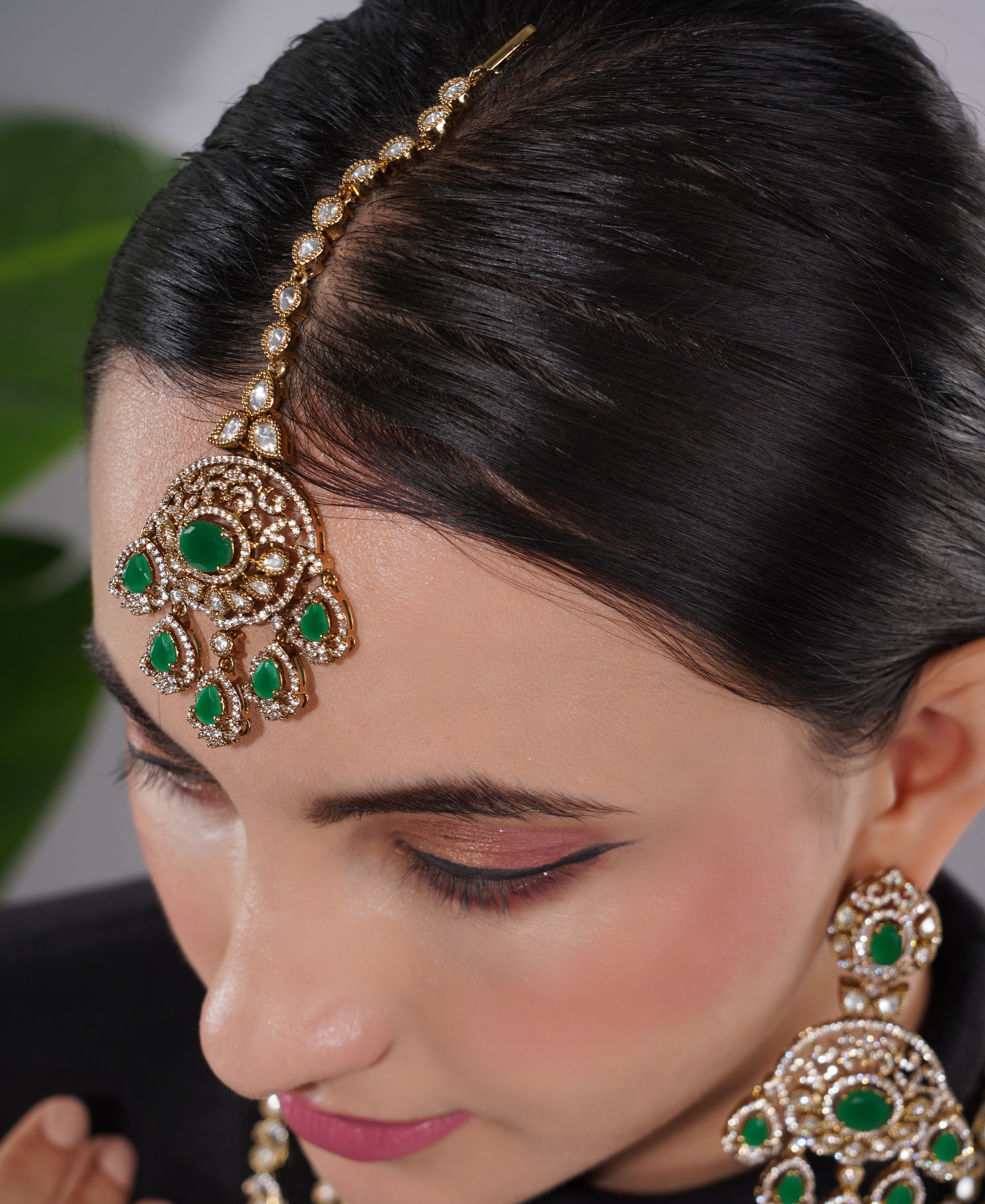 Amaita Polki Kundan Emerald Green Necklace Set