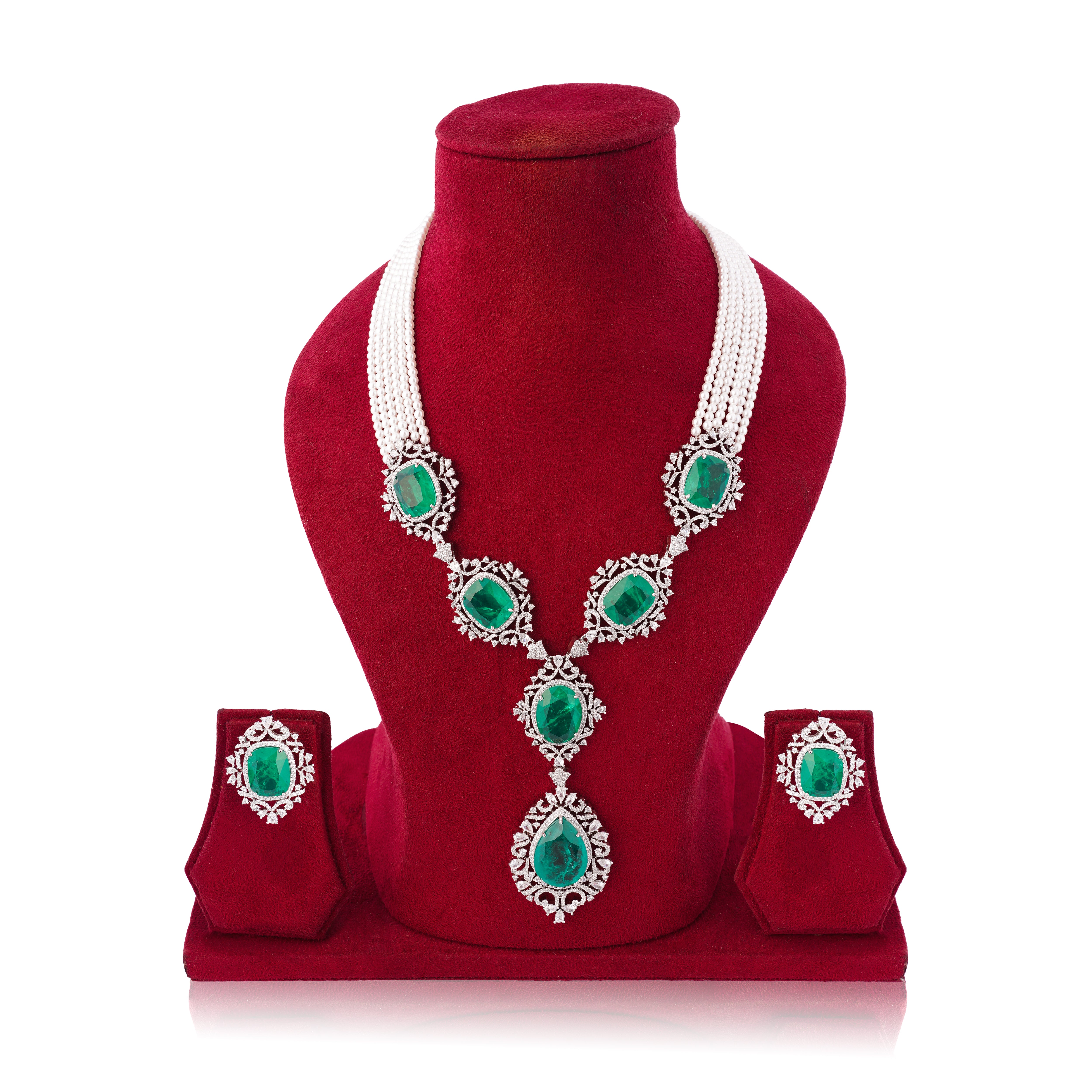 Amaita Platinum Shine Emerald Floral Pearl Lace Jewellery Set