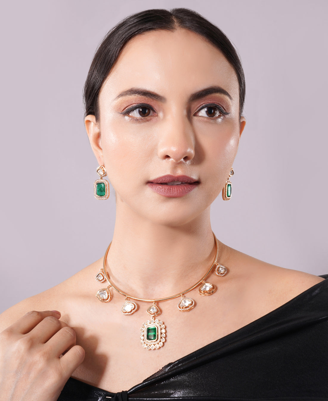 Amaita Gold Finish Emerald Drop Choker Jewellery Set
