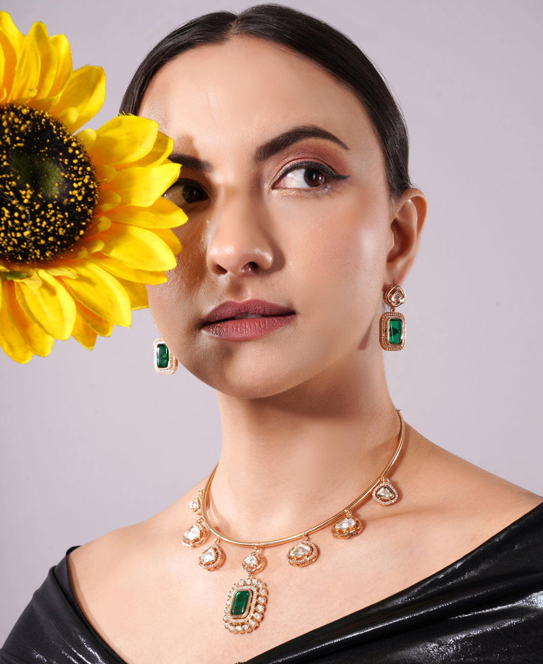 Amaita Gold Finish Emerald Drop Choker Jewellery Set