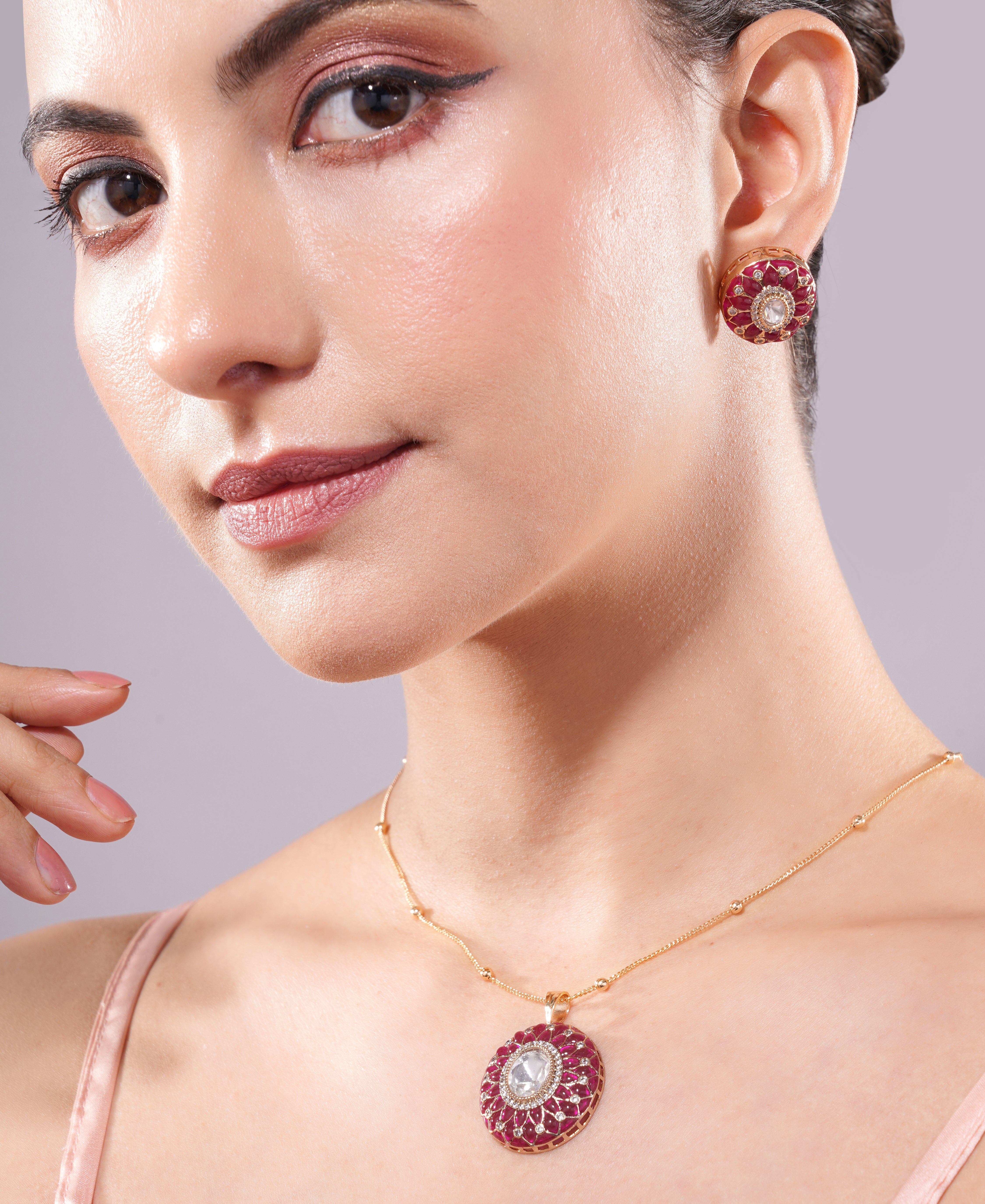 Amaita Gold Finish Polki Round Jewellery Set