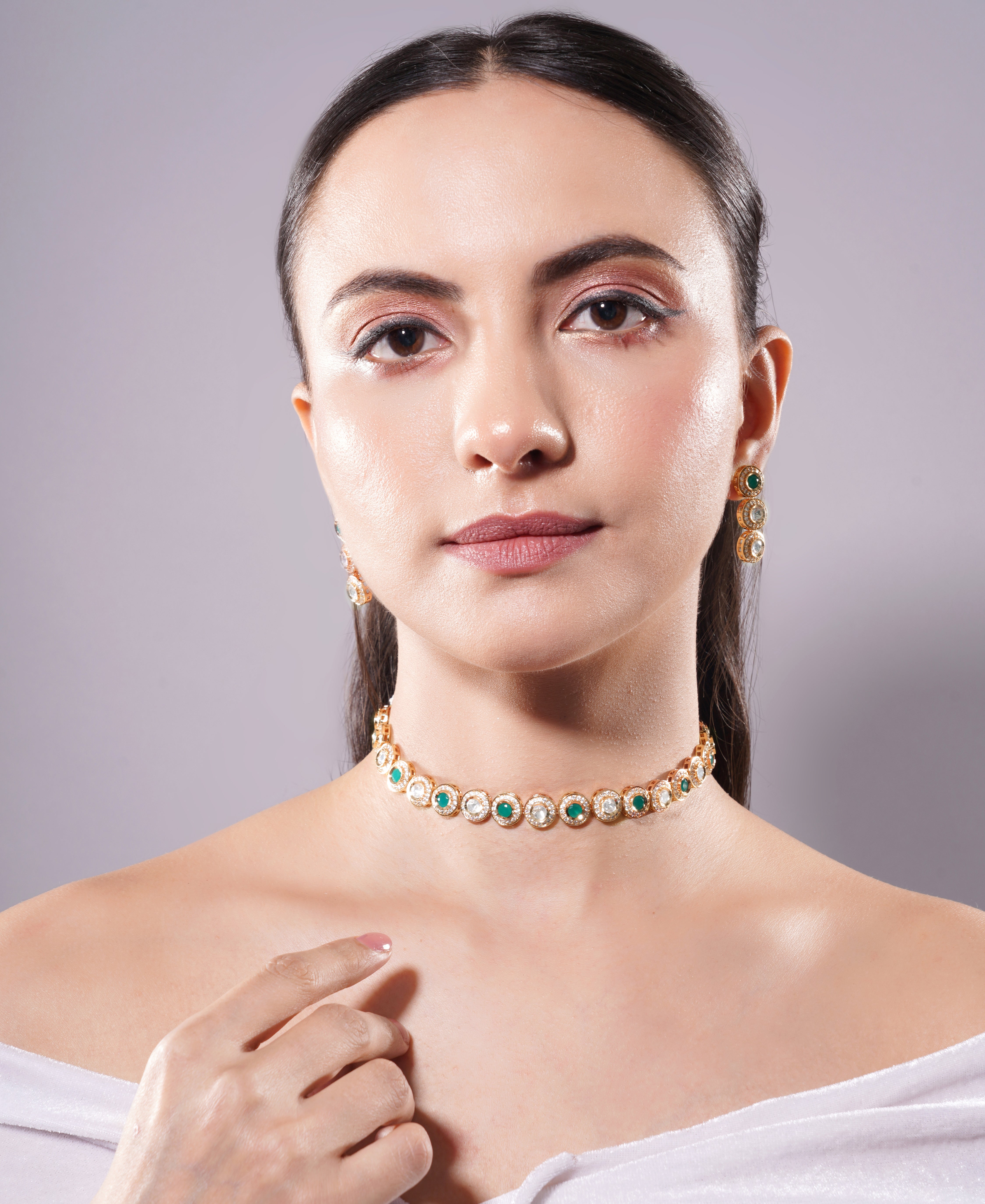 Amaita Green Stone Polki Round Choker Jewellery Set