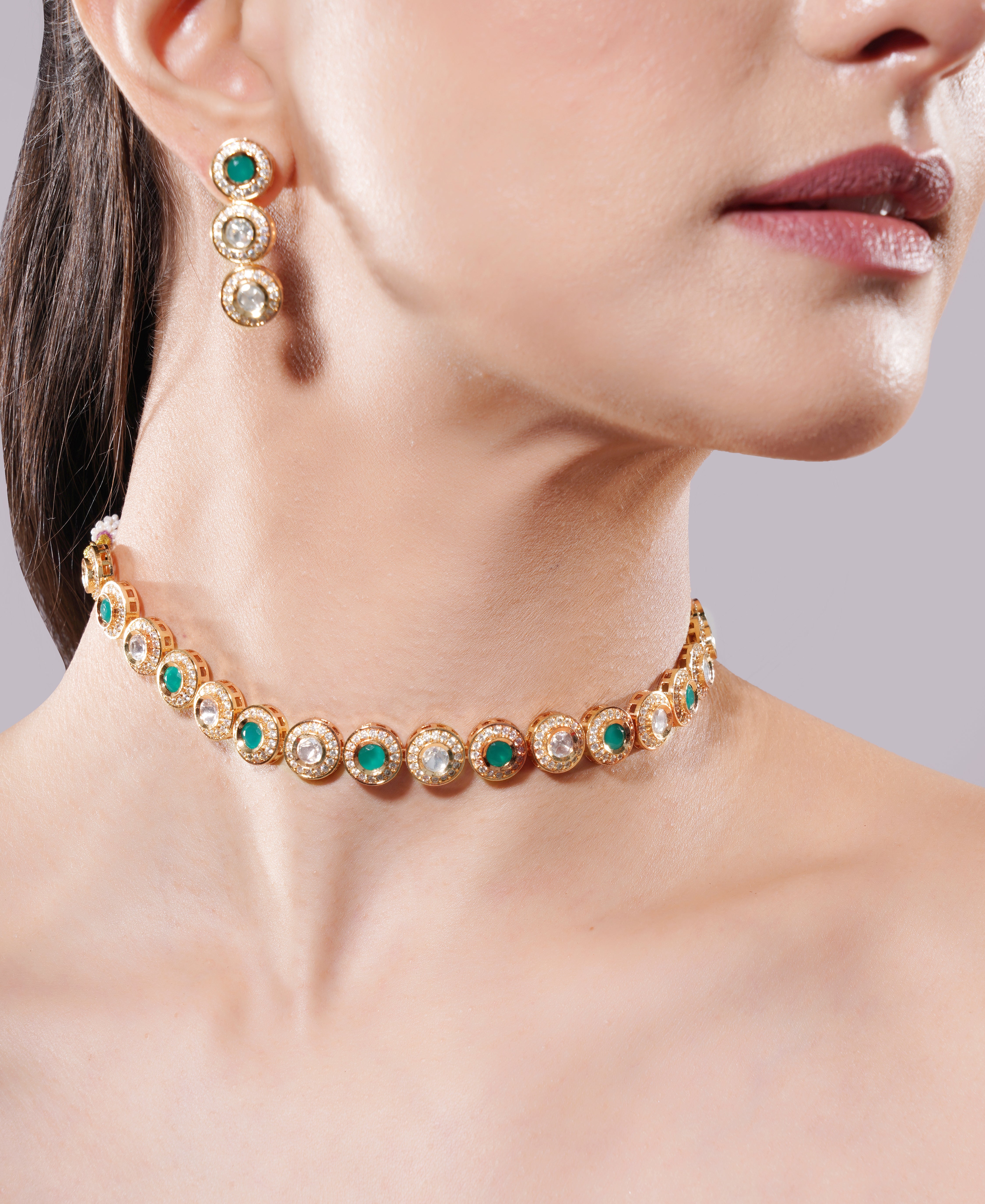 Amaita Green Stone Polki Round Choker Jewellery Set