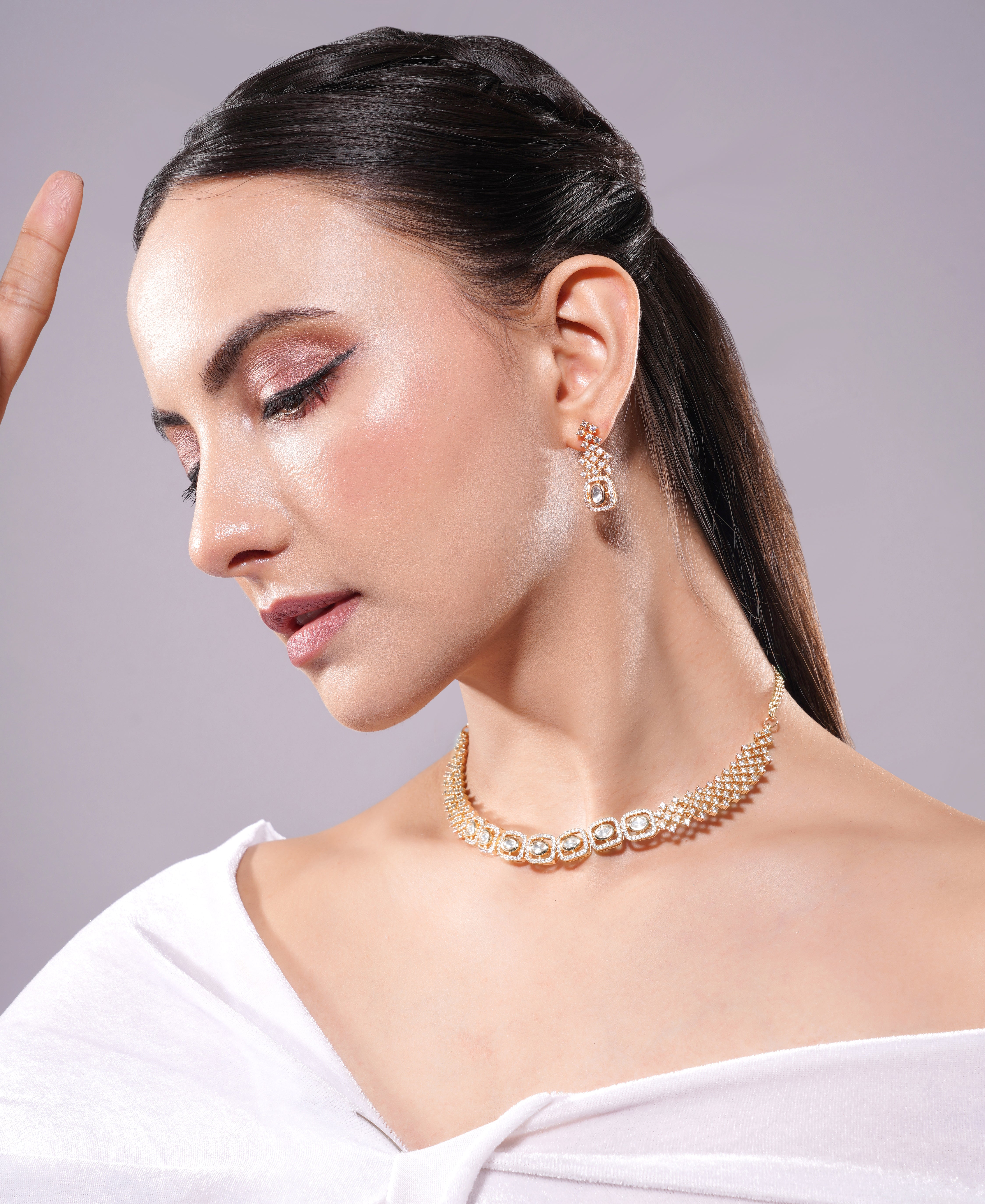 Amaita Minimalist Polki Stone Necklace Set