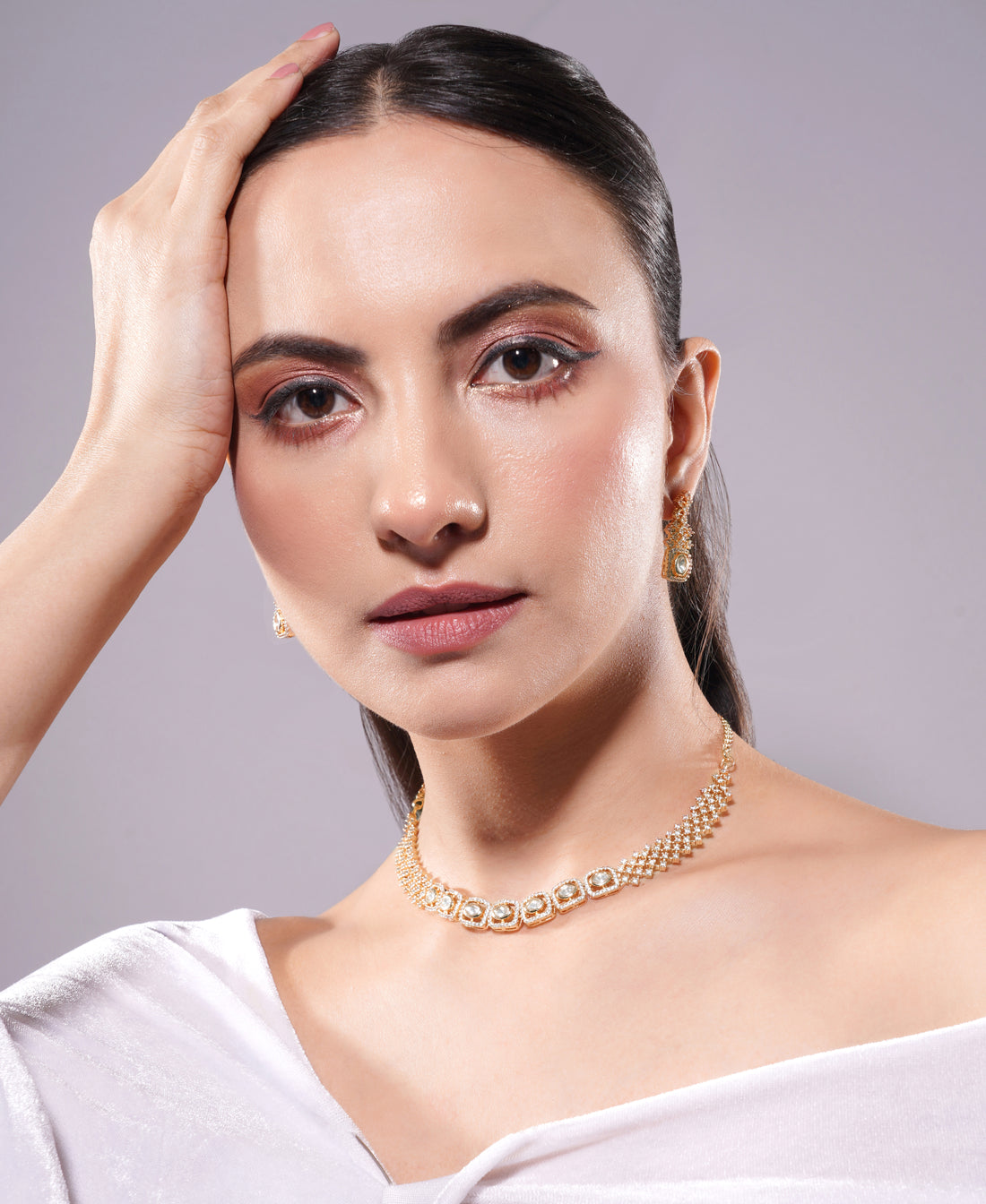 Amaita Minimalist Polki Stone Necklace Set