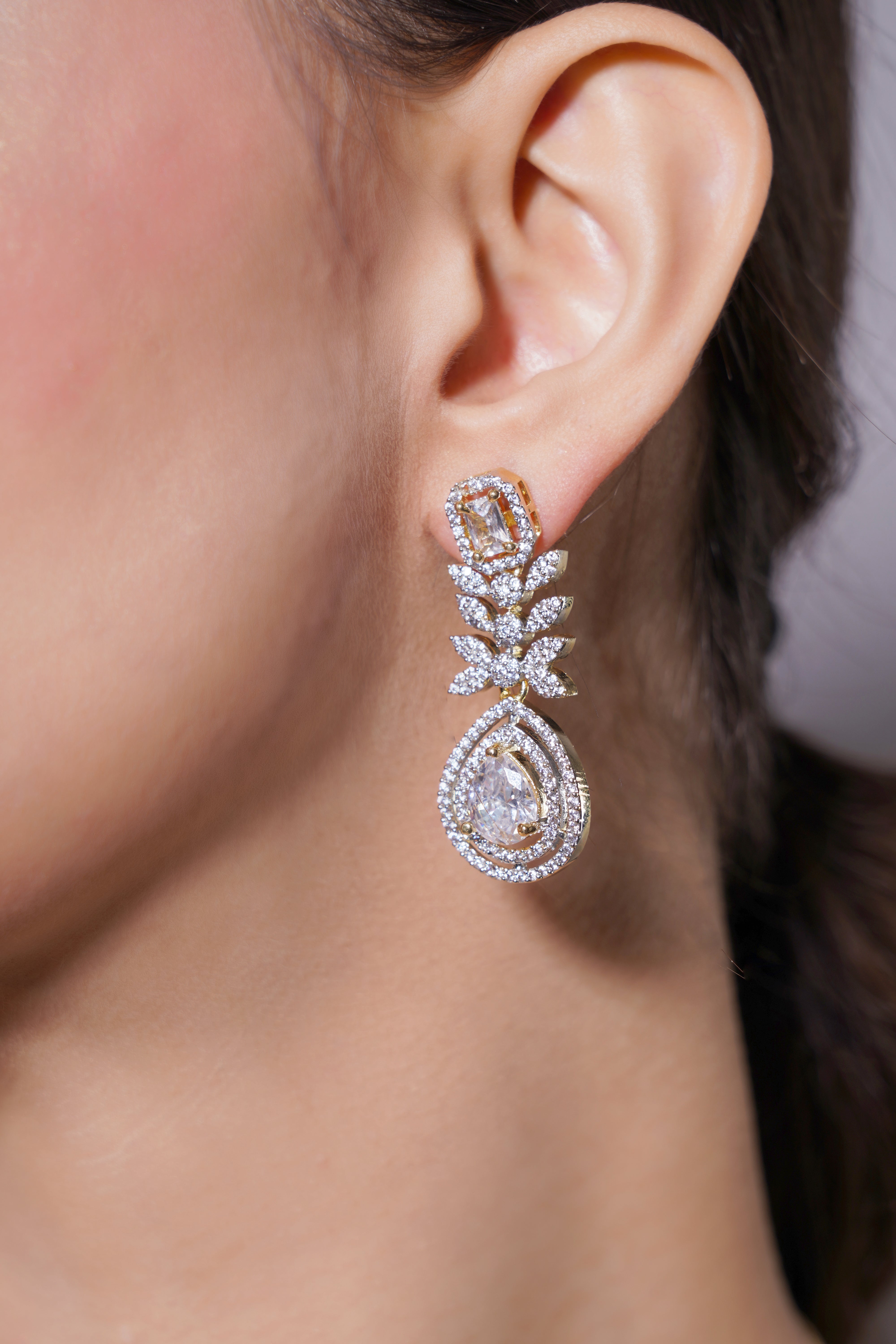 Amaita Timeless Gold Finish Bridal Necklace & Earring Set