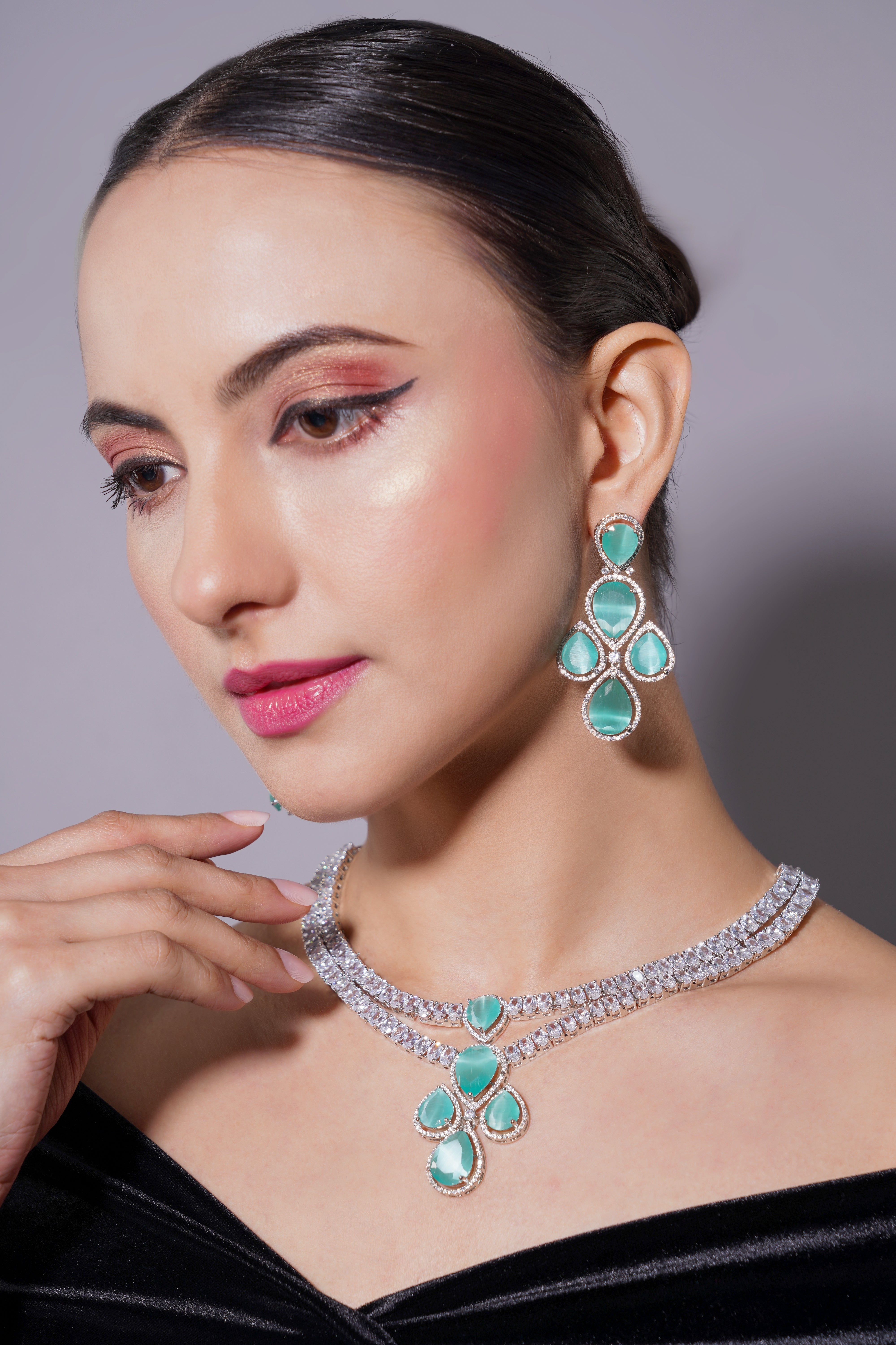 Amaita Chic Turquoise Green Platinum Polish Drop Stone Necklace & Earrings