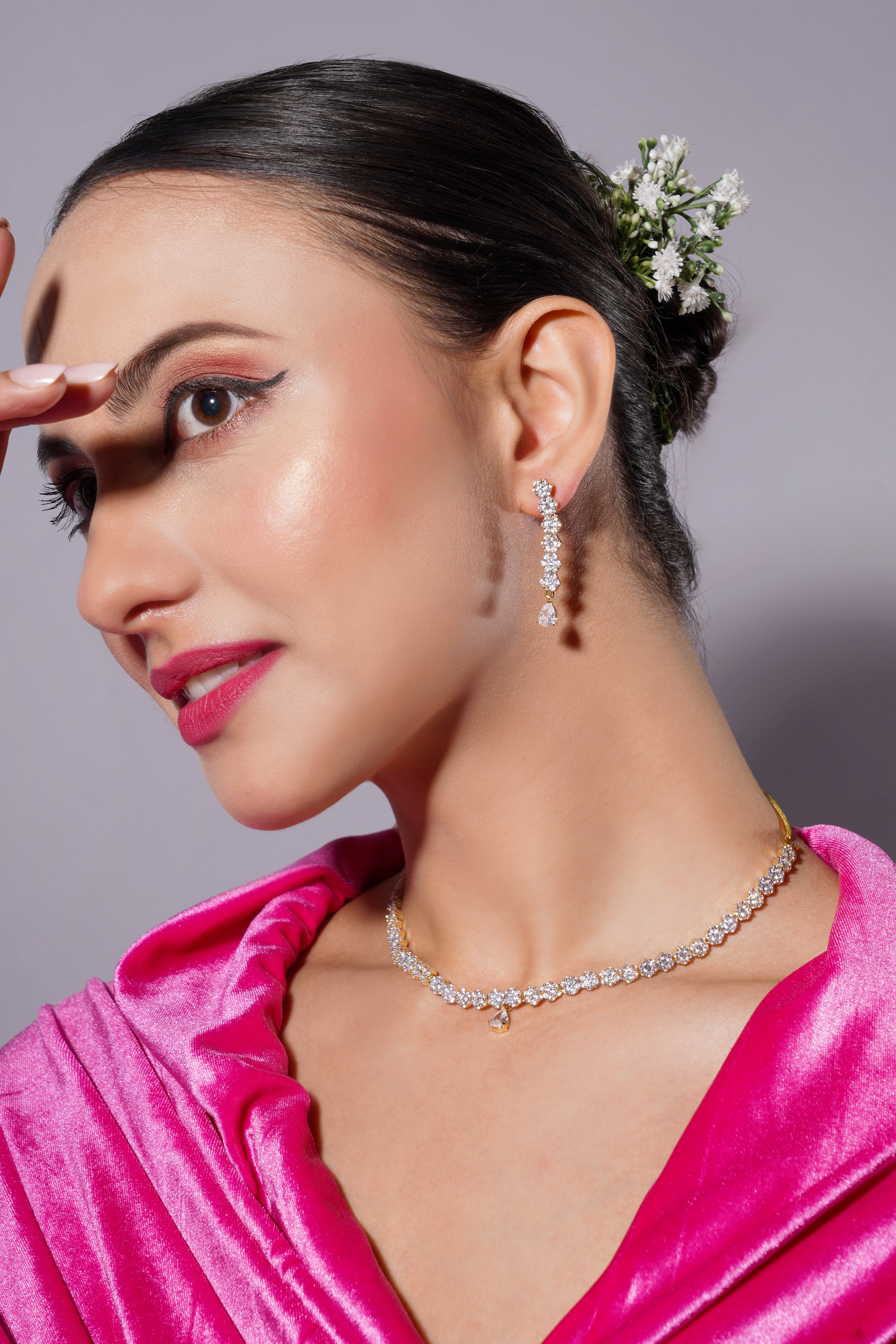 Amaita Platinum Finish Single Line Diamond Look Necklace Set