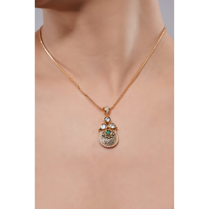 Rose gold necklace with a pendant on a mannequin neck