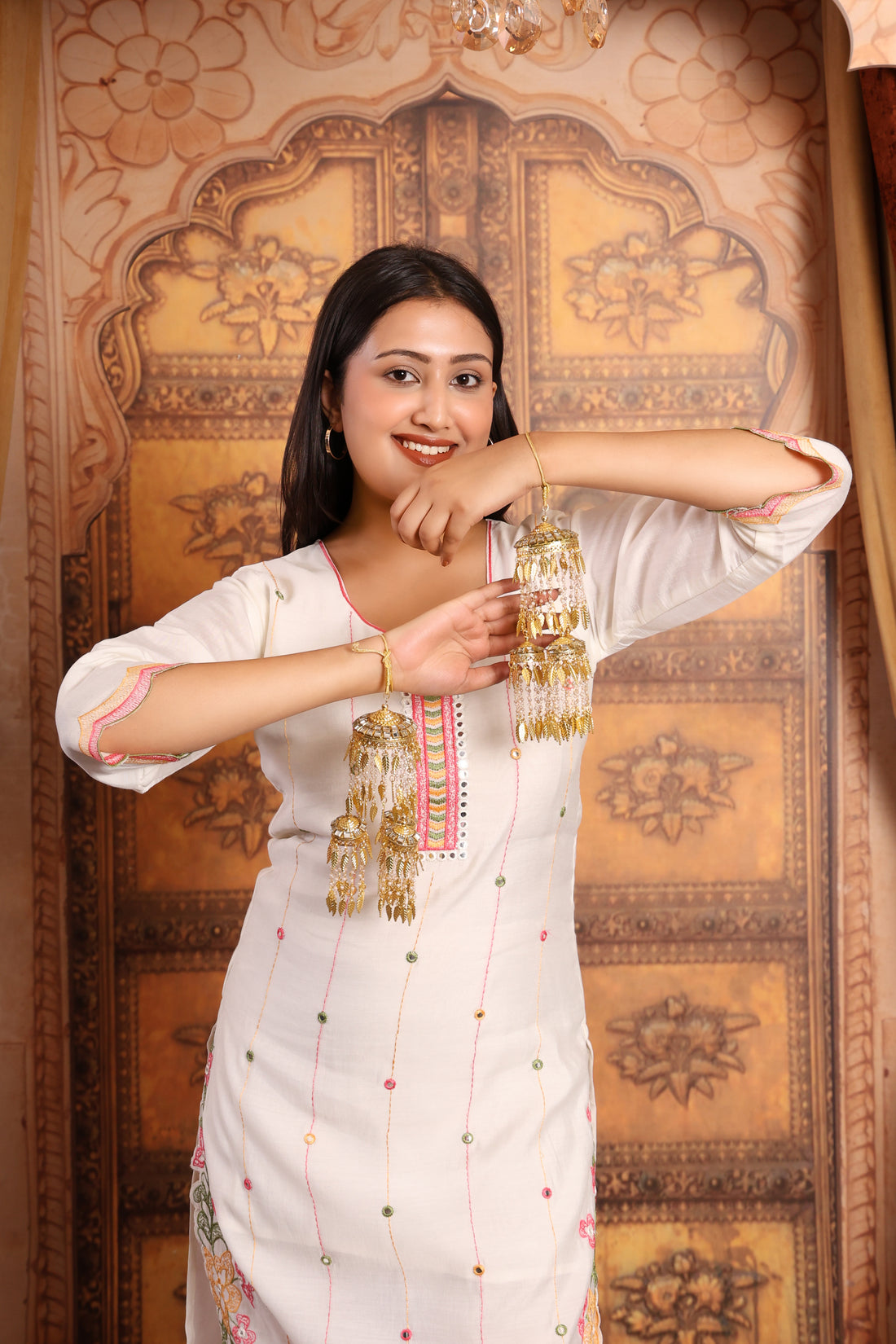 Amaita Gold Shine Bridal Kallire